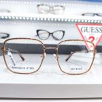 Guess sjajni kvadratni metalni oversized okvir sa sljokicama